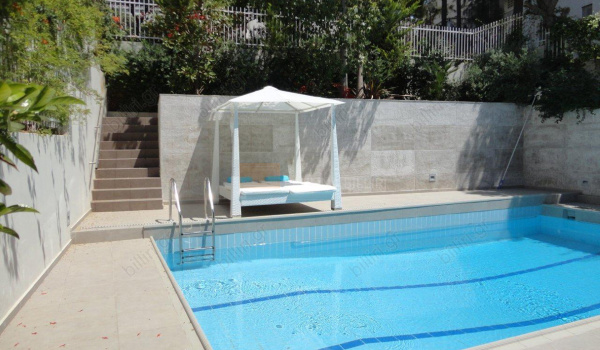 Πισίνα - Swimming pool